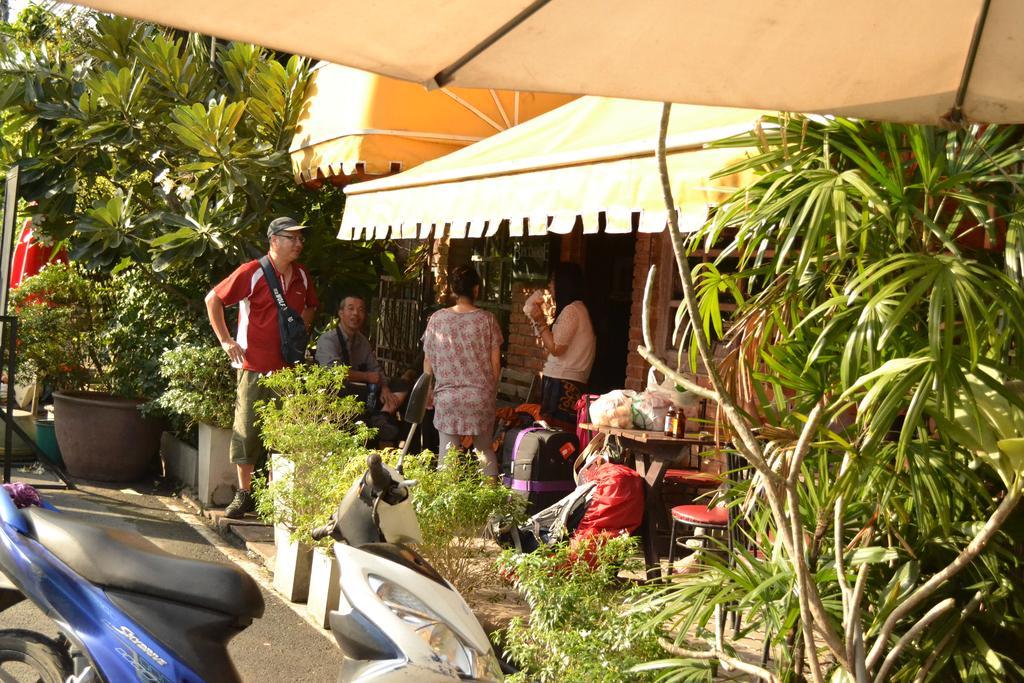 Brickhouse Ayutthaya Guesthouse Est 1986 المظهر الخارجي الصورة