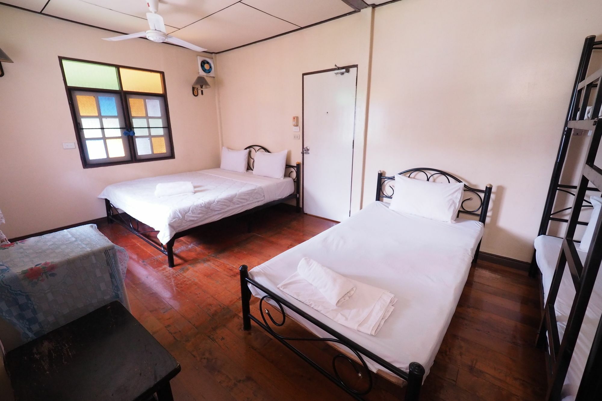 Brickhouse Ayutthaya Guesthouse Est 1986 المظهر الخارجي الصورة