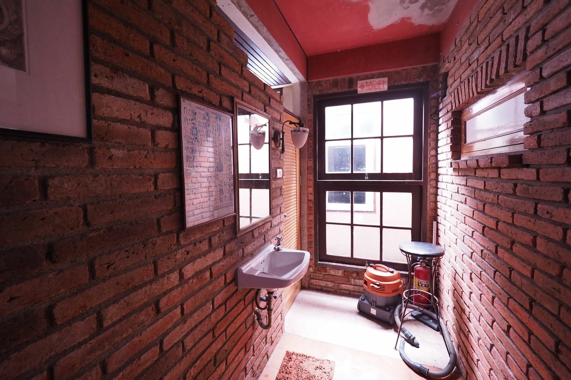Brickhouse Ayutthaya Guesthouse Est 1986 المظهر الخارجي الصورة