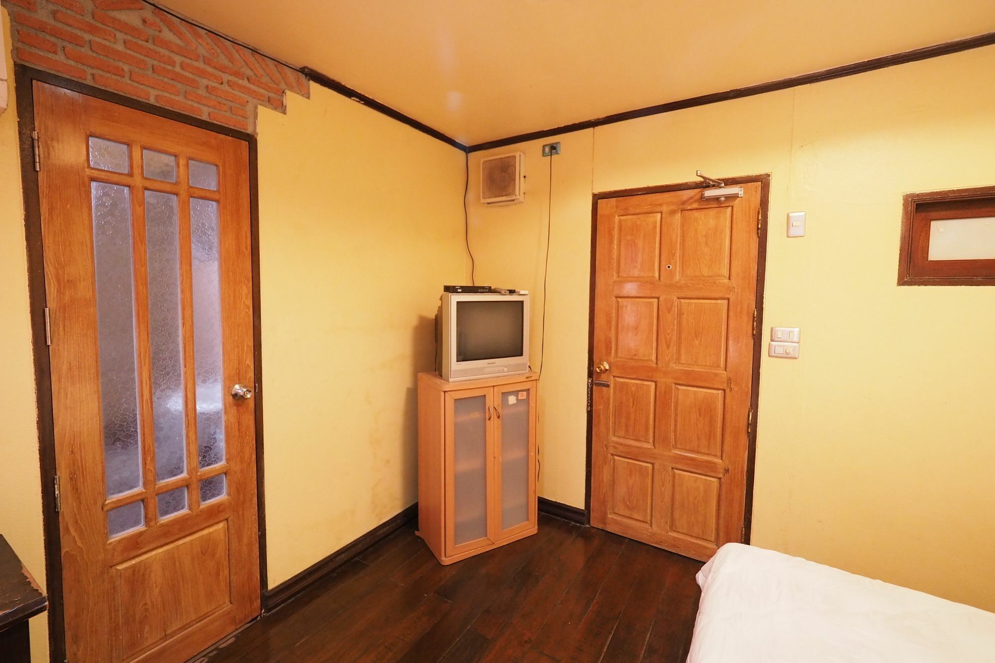Brickhouse Ayutthaya Guesthouse Est 1986 المظهر الخارجي الصورة